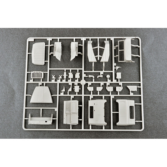 Trumpeter 01071 Сборная модель автомобиля УРАЛ-4320 CHZ (1:35)