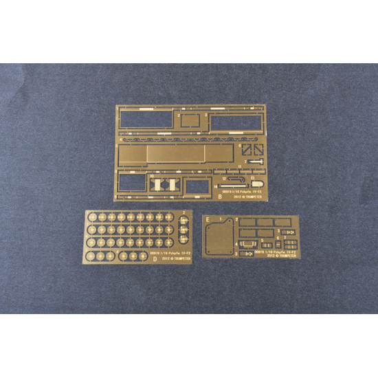 Trumpeter 00919 Сборная модель танка Pzkpfw IV Ausf F2 (1:16)