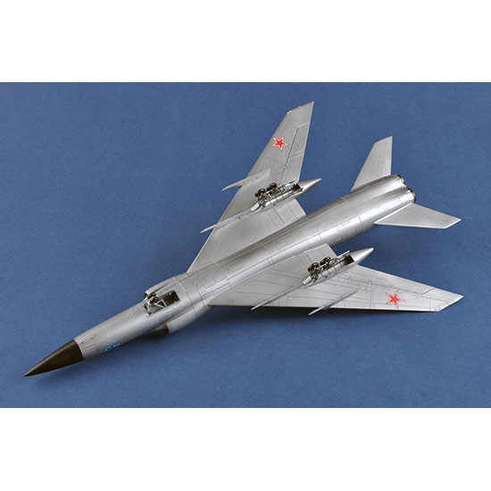 Trumpeter 01687 Сборная модель самолёта Tu-128M Fiddler (1:72)